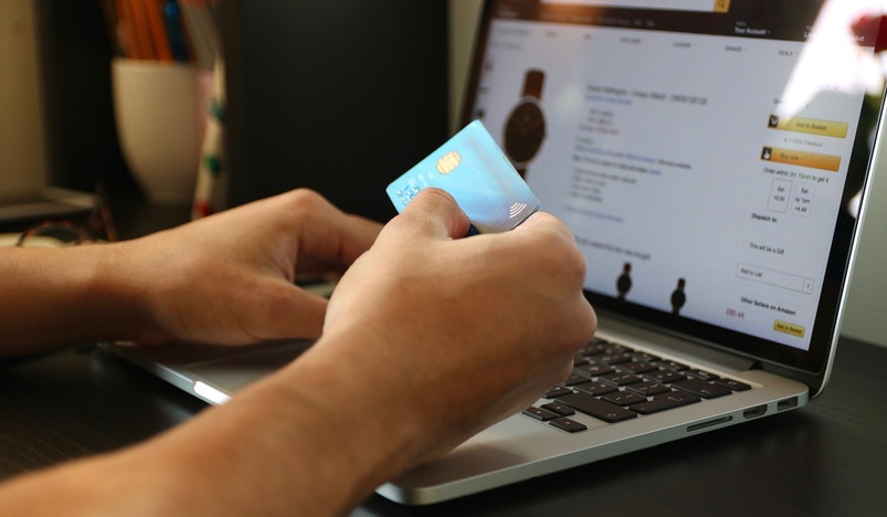 Why E-commerce and Online Shopping is Soaring